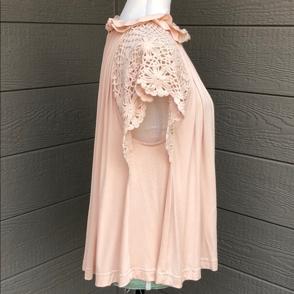 Wishlist Crochet Sleeve Top - Picture 3 of 4